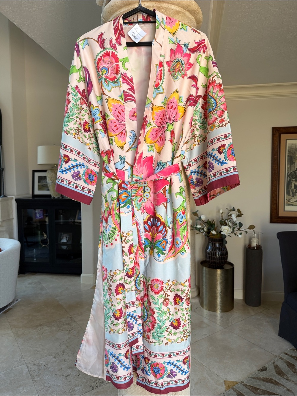 Wonderland Garden Paisley Floral Multicolor Kimono Robe Wrap NWT Size Medium